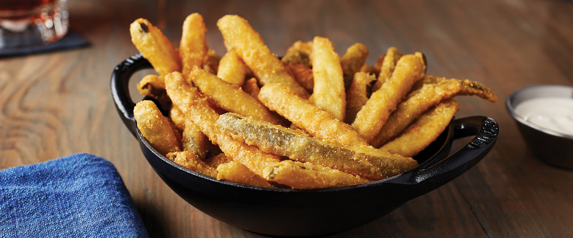 Spicy Pickle Fries with Sauce McCain® Foodservice